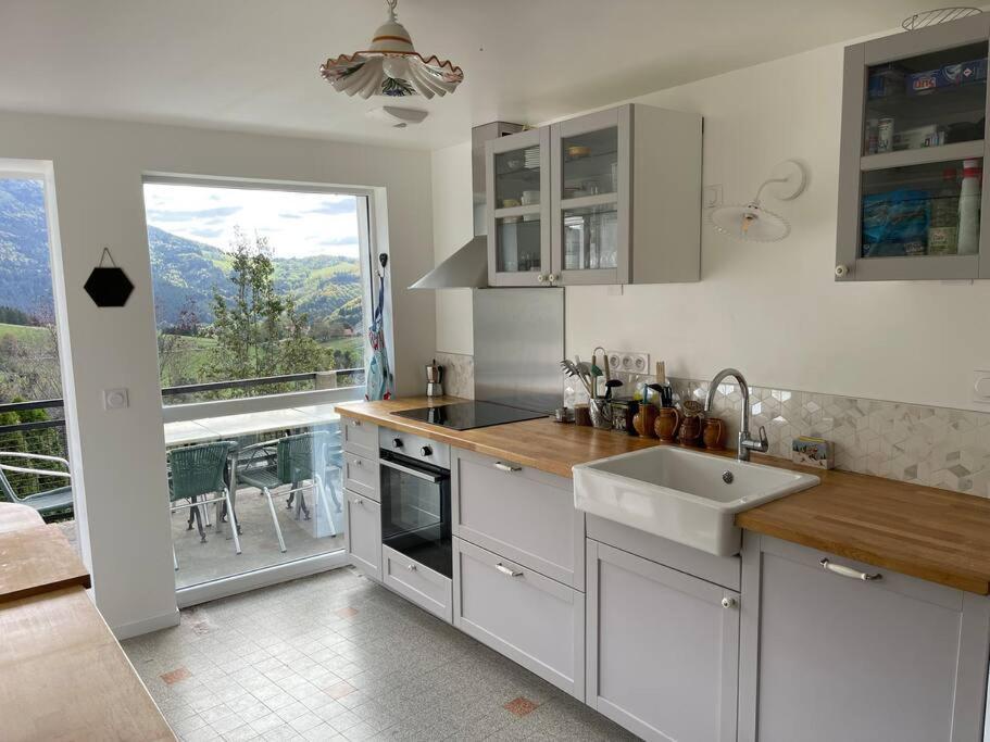 Magnifique Maison Renovee, 10Pers Rencurel ภายนอก รูปภาพ